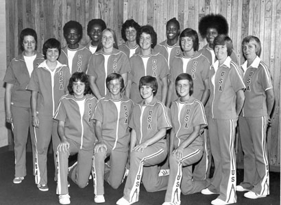 A black and white photo of women's basketball hall of fame members.